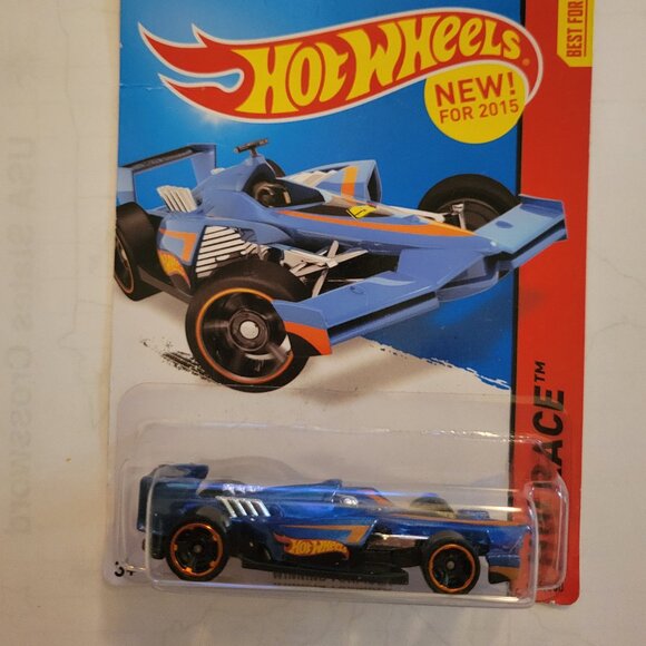 Hot Wheels Working Formula 2015 HW Race Team -- ITEM #1532 - Picture 1 of 2